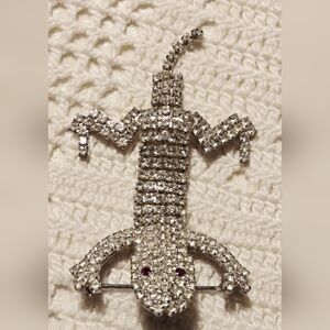 VTG Silvertone Clear Paved Rhinestone Red Eyes Lizard Gecko Figural Brooch Pin